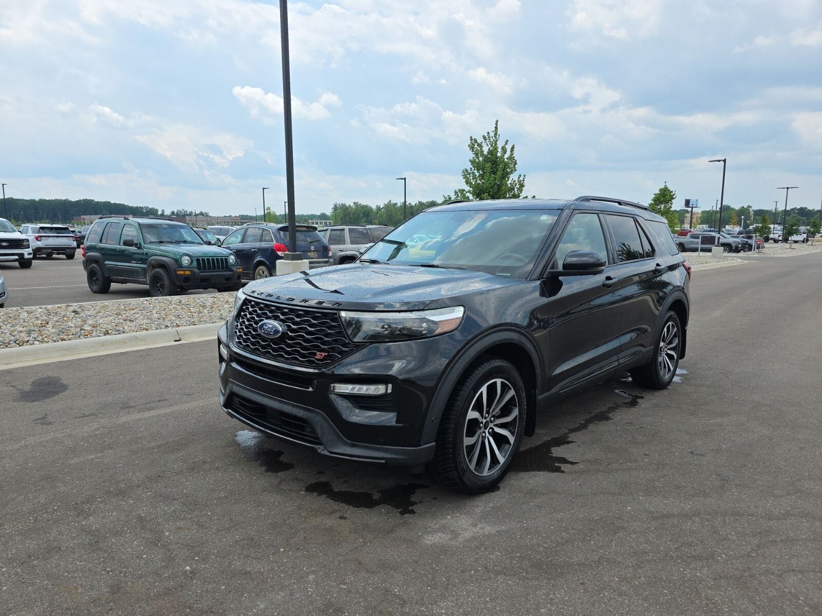 2020 FORD Explorer