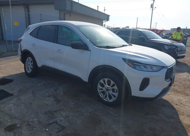 2023 FORD Escape