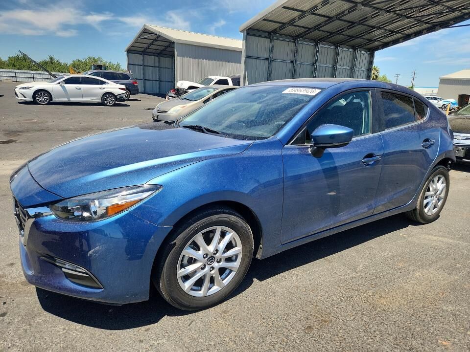 2017 MAZDA Mazda3
