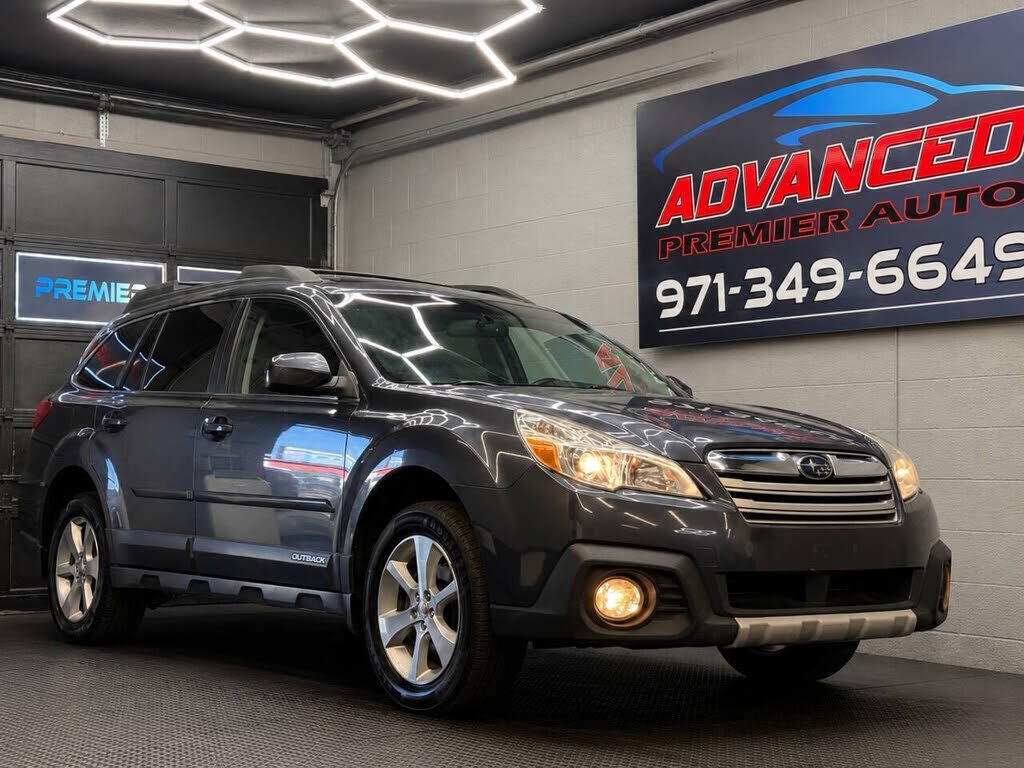 2013 SUBARU Outback