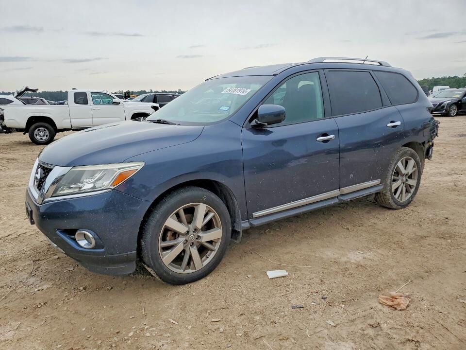 2016 NISSAN Pathfinder