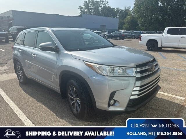2017 TOYOTA Highlander