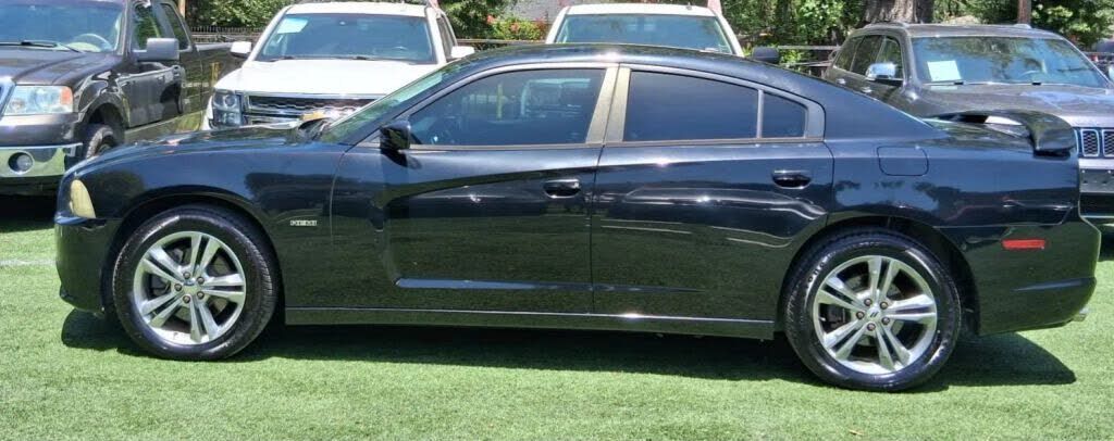 2013 DODGE Charger