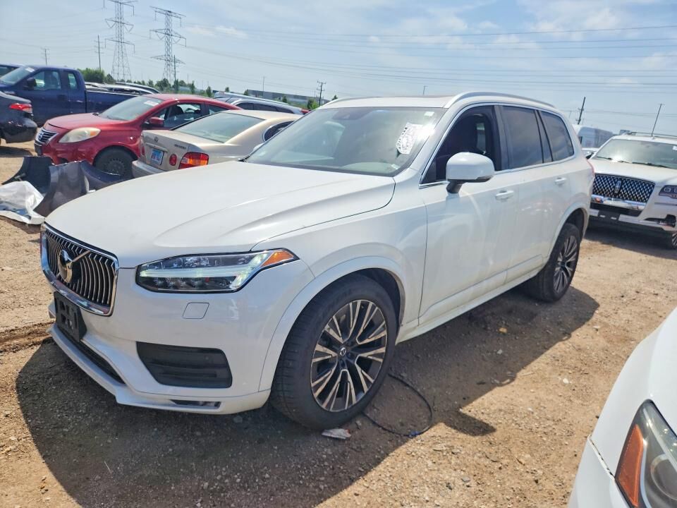 2022 VOLVO XC90