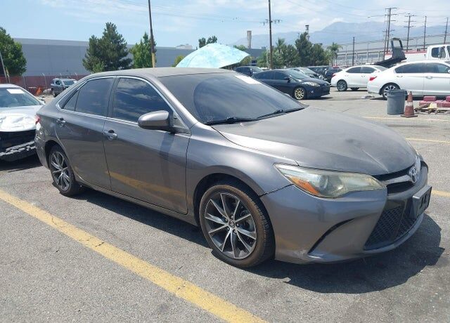 2017 TOYOTA Camry