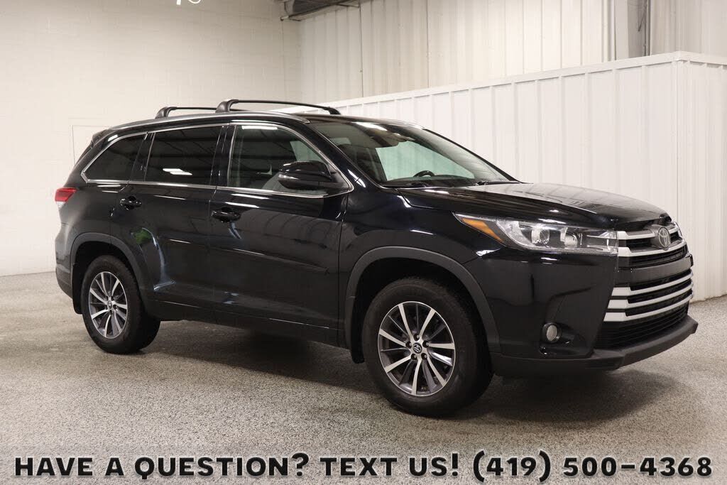 2017 TOYOTA Highlander