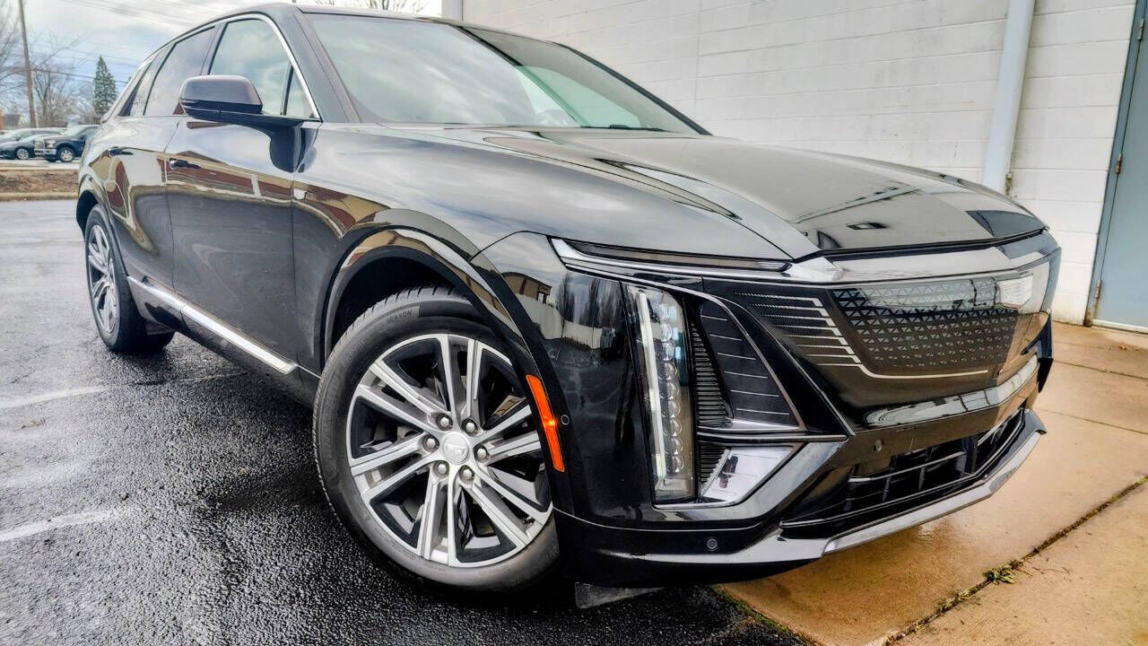 2024 CADILLAC Lyriq