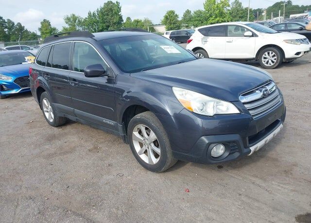 2013 SUBARU Outback