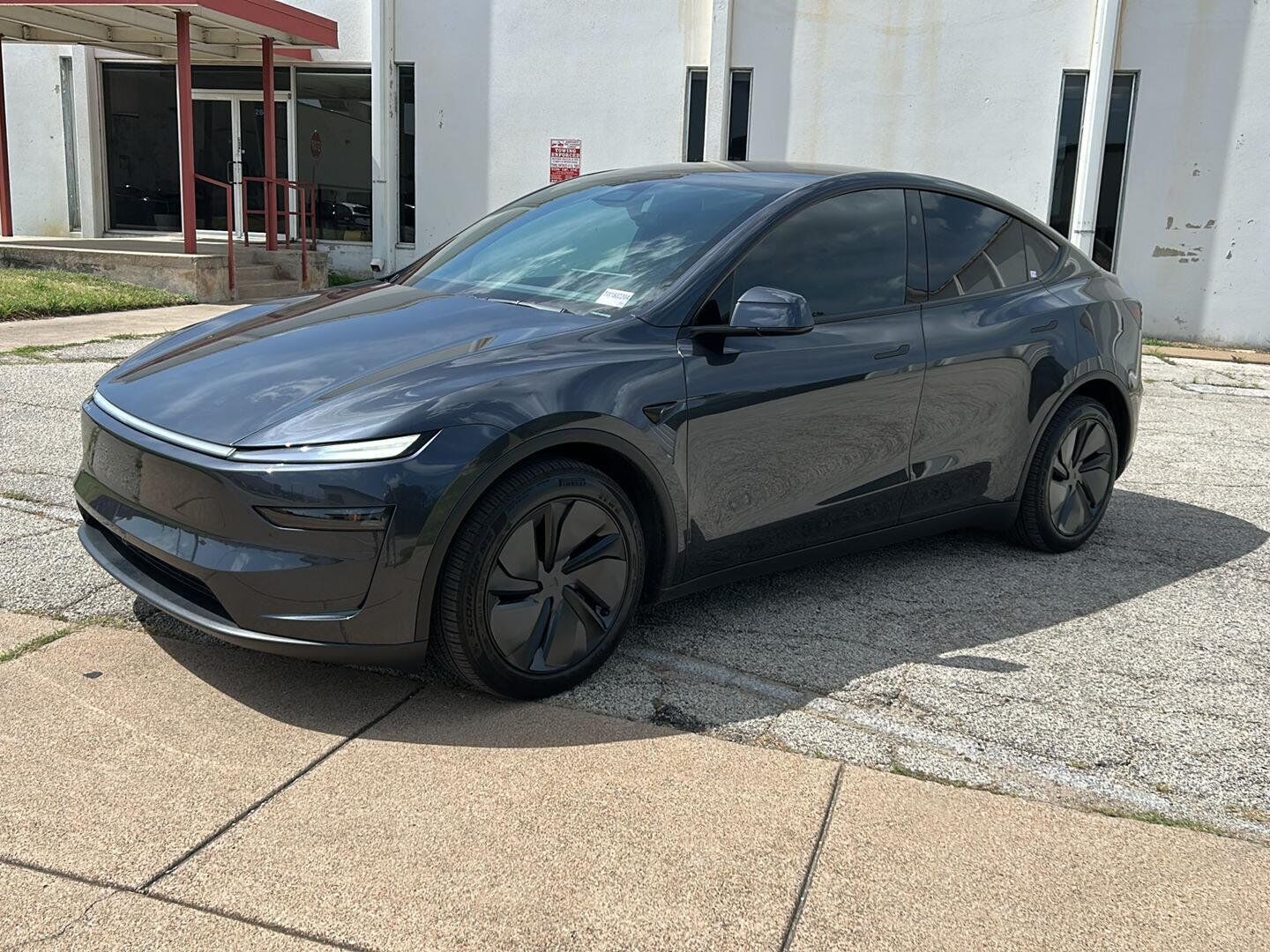 2026 TESLA Model Y