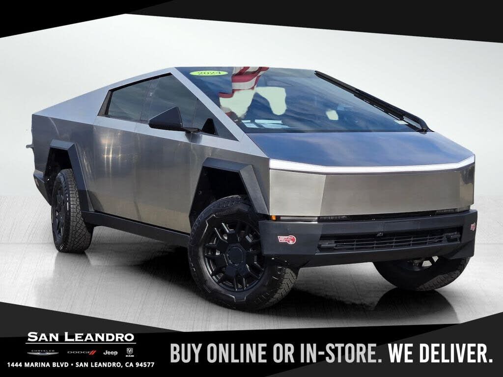 2024 TESLA Cybertruck