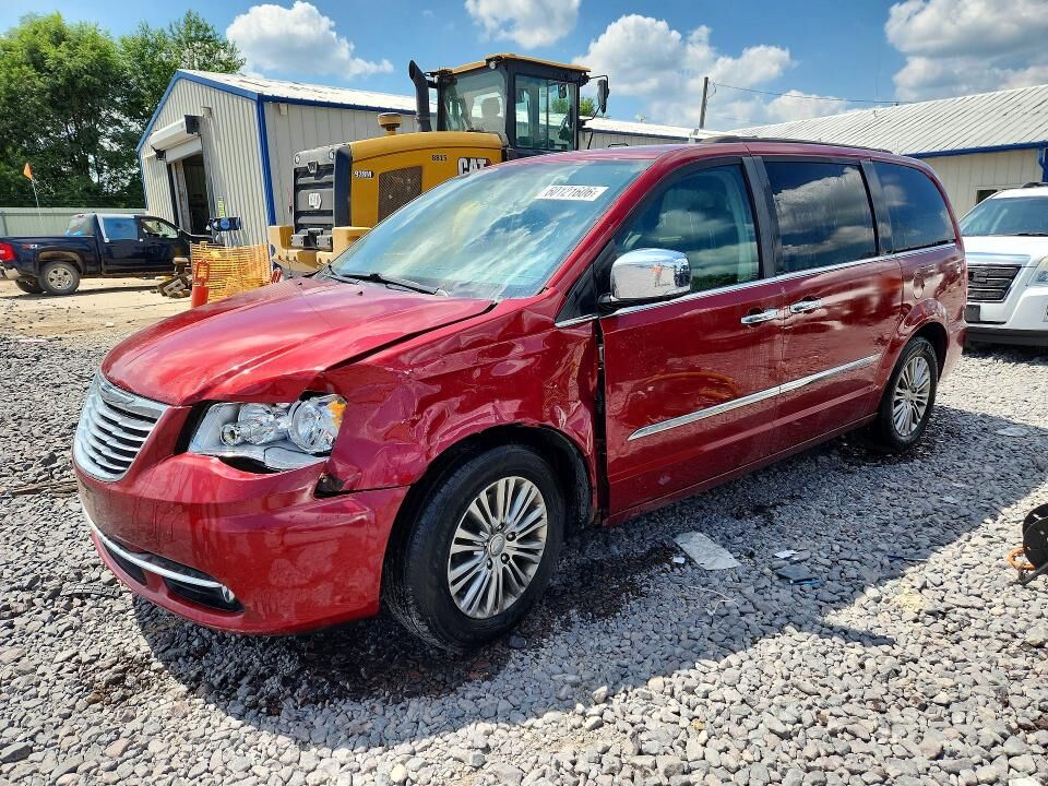 2014 CHRYSLER Town and Country