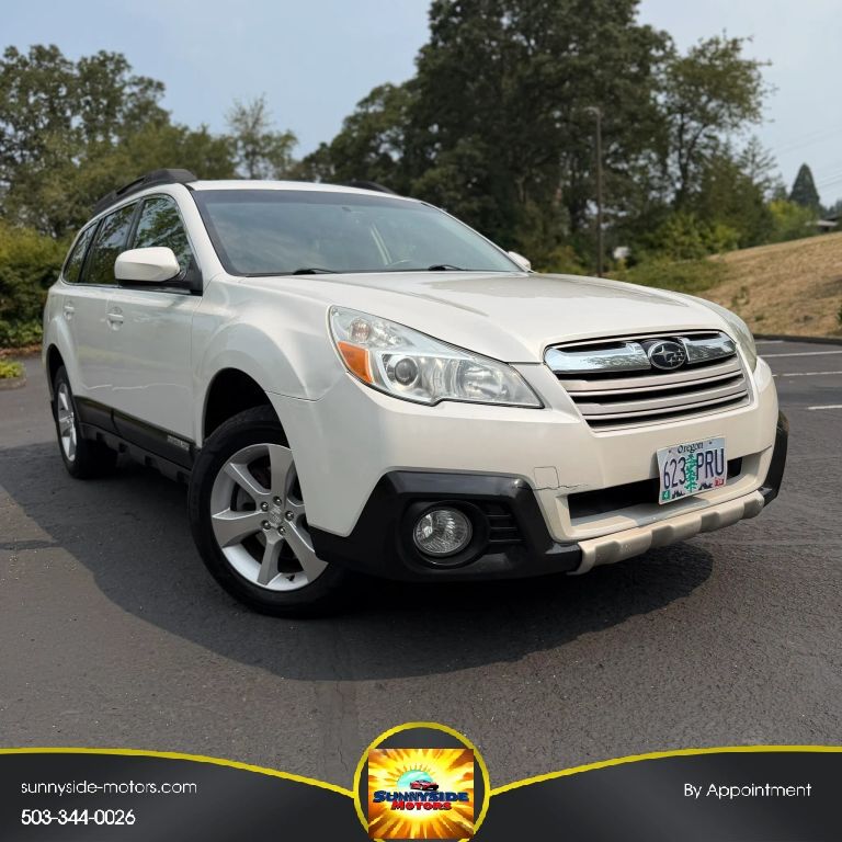 2013 SUBARU Outback