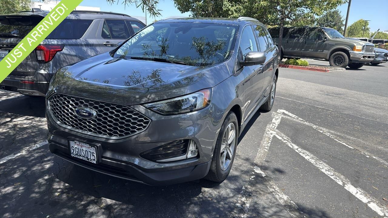2023 FORD Edge