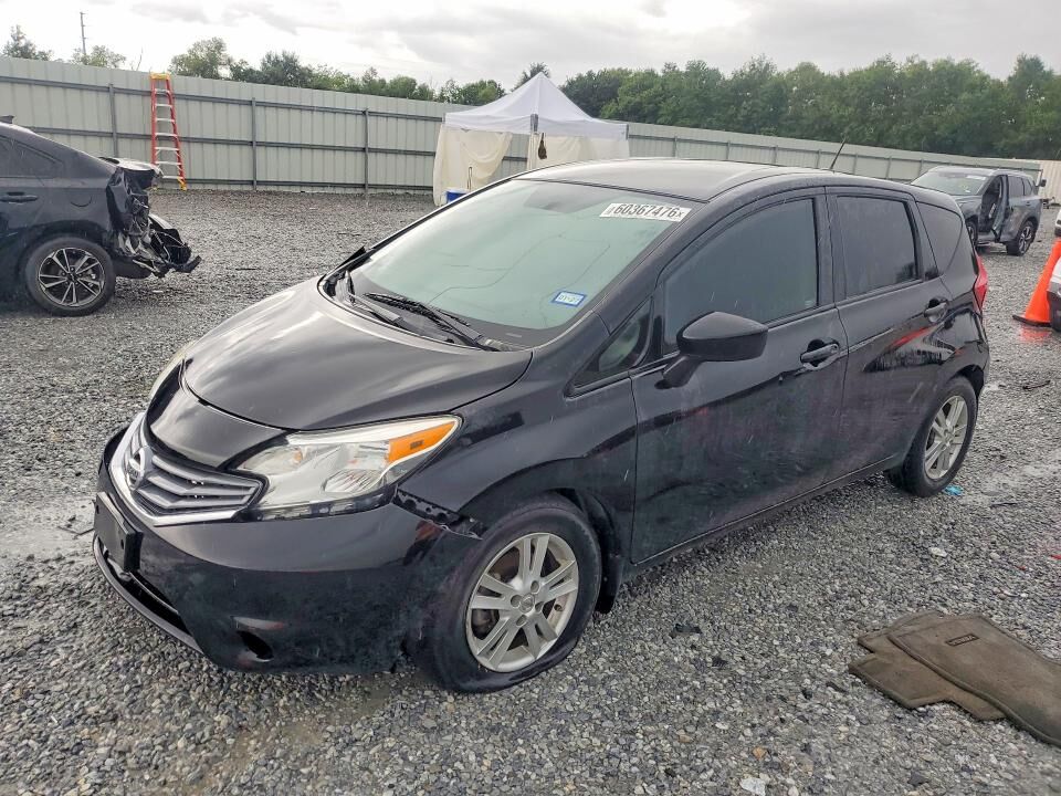 2016 NISSAN Versa