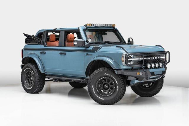 2023 FORD Bronco