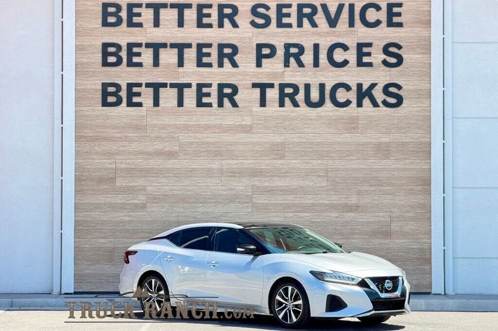 2019 NISSAN Maxima