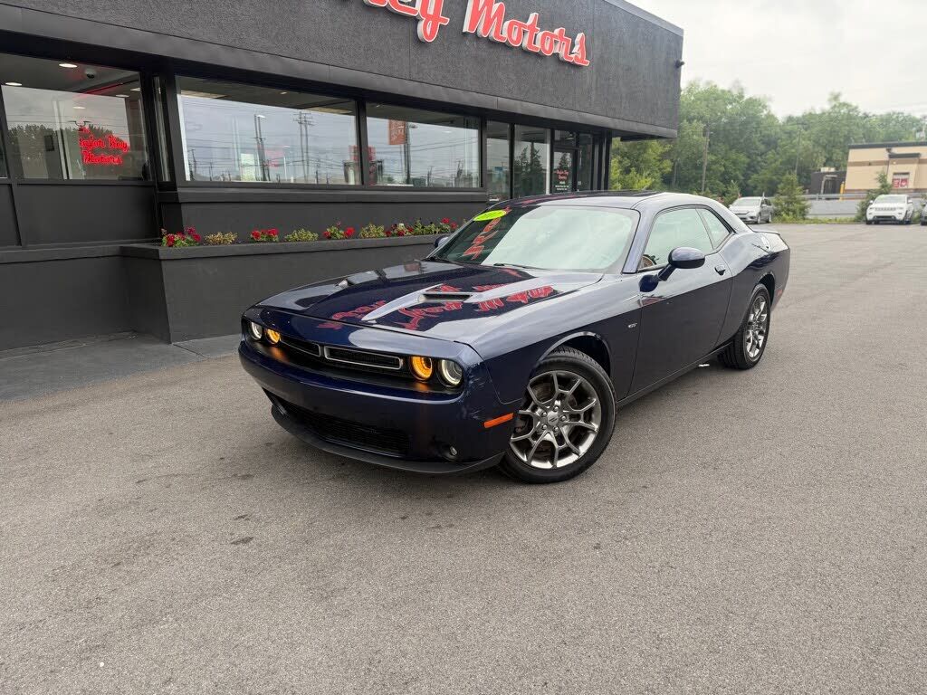 2017 DODGE Challenger