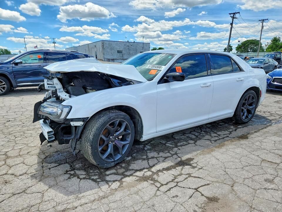 2022 CHRYSLER 300