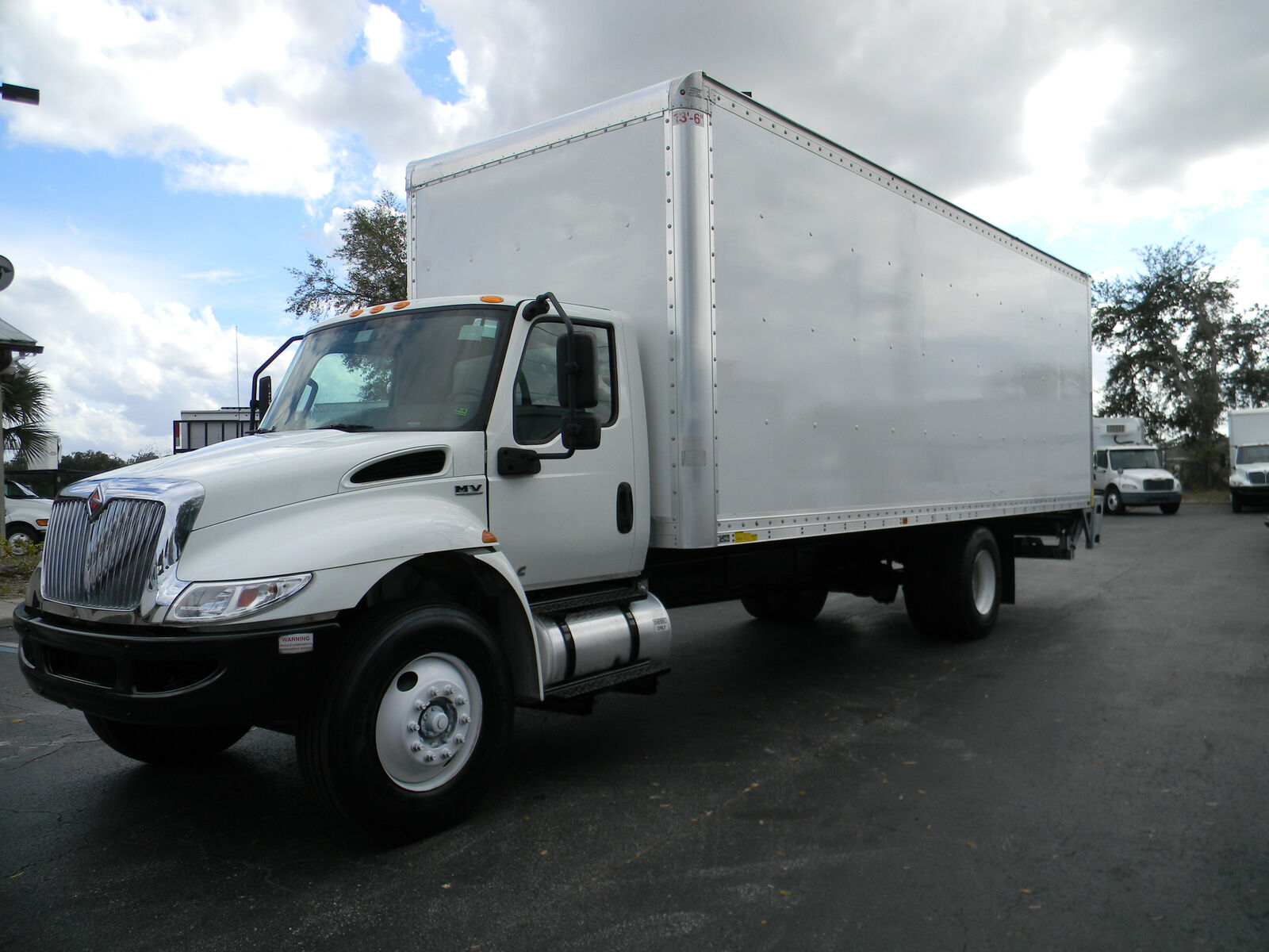 2022 INTERNATIONAL MV607