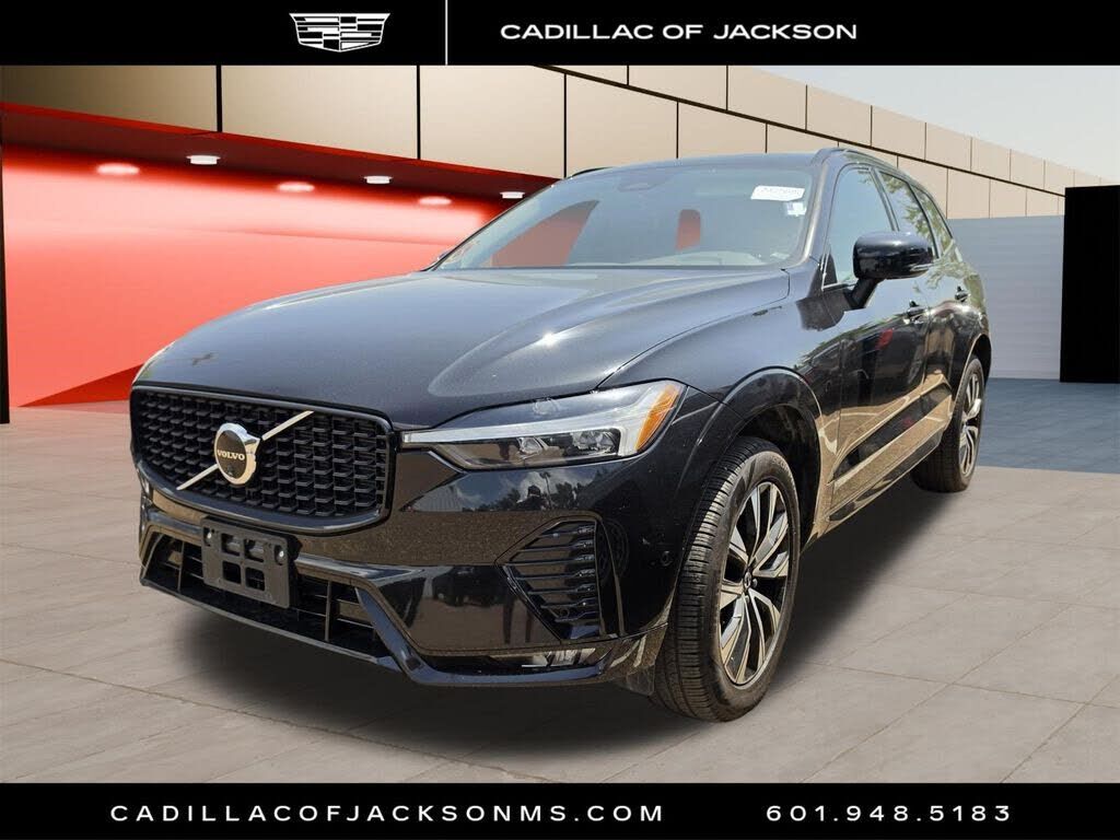 2025 VOLVO XC60