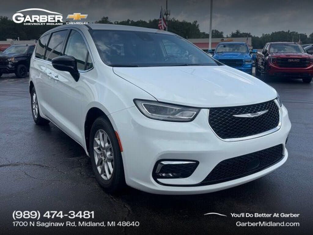 2024 CHRYSLER Pacifica
