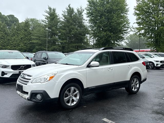 2014 SUBARU Outback