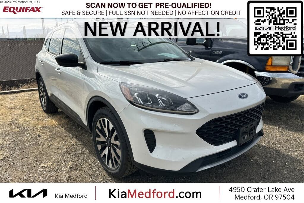 2020 FORD Escape