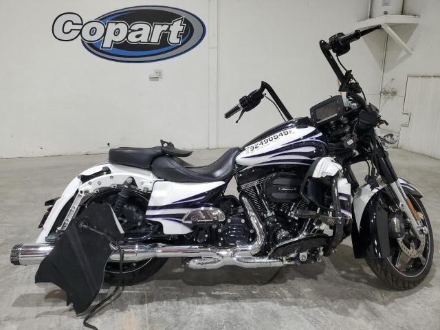 2016 HARLEY DAVIDSON FLHXSE / CVO Street Glide