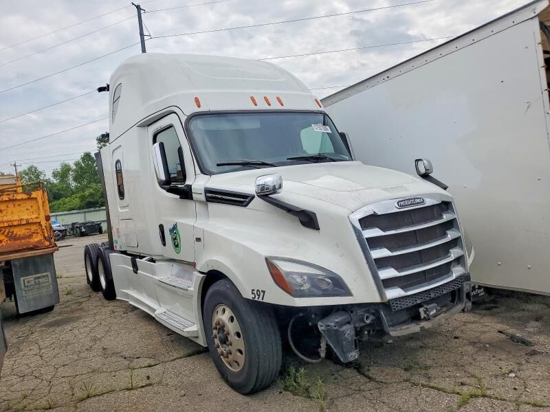 2019 FREIGHTLINER New Cascadia 126" Sleepercab