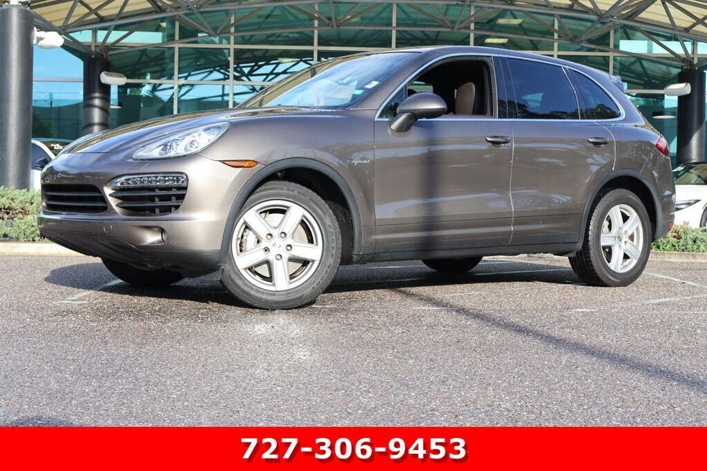 2012 PORSCHE Cayenne