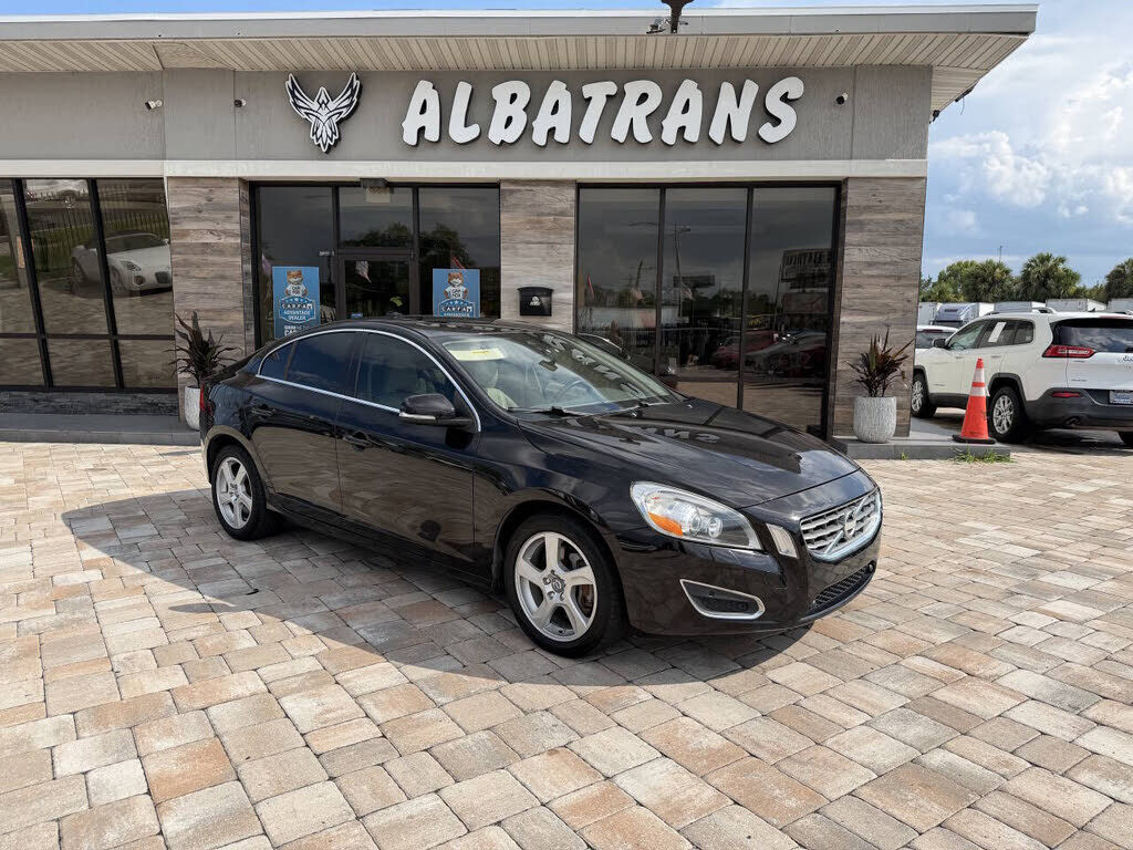 2013 VOLVO S60