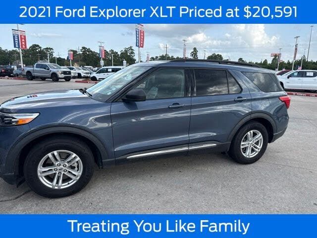 2021 FORD Explorer