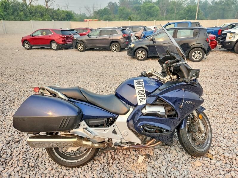 2004 HONDA ST1300A