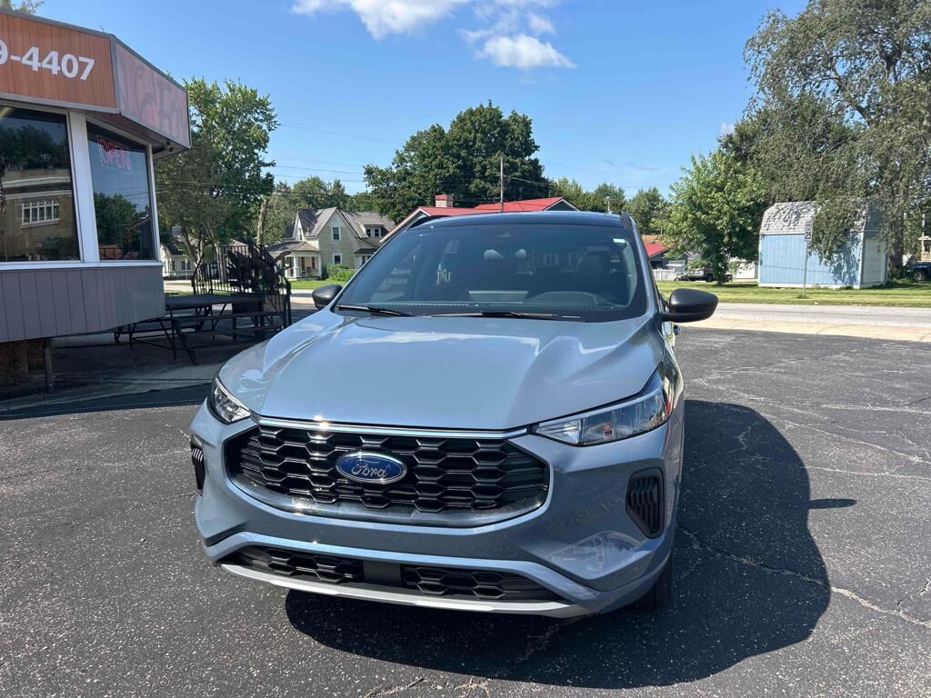 2024 FORD Escape