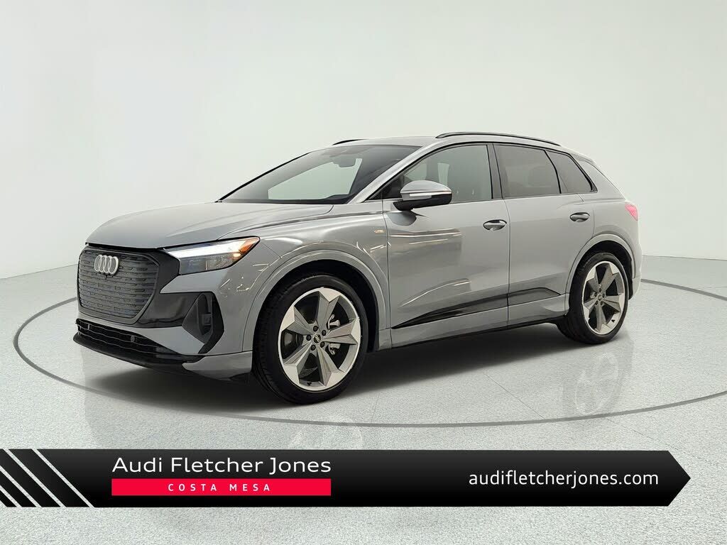 2025 AUDI Q4