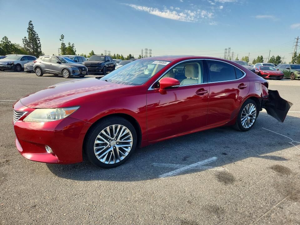 2013 LEXUS ES
