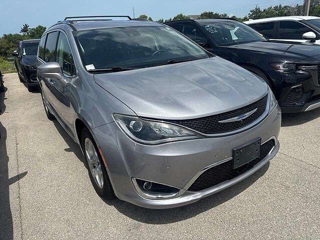 2019 CHRYSLER Pacifica