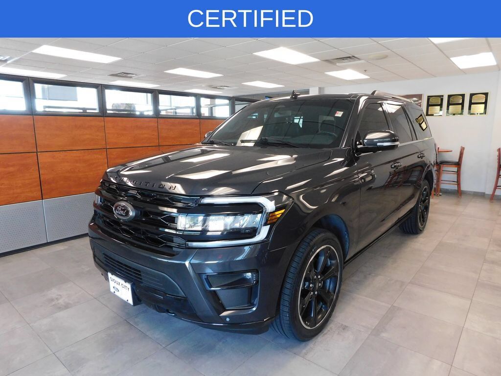 2022 FORD Expedition