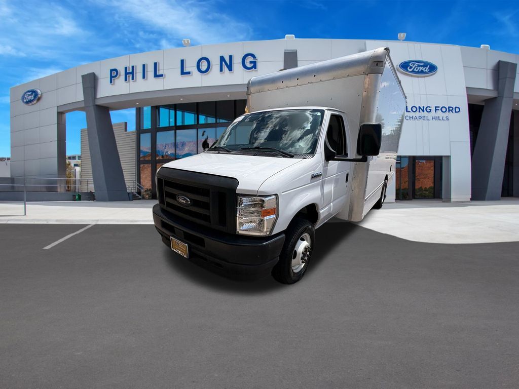 2023 FORD E-450