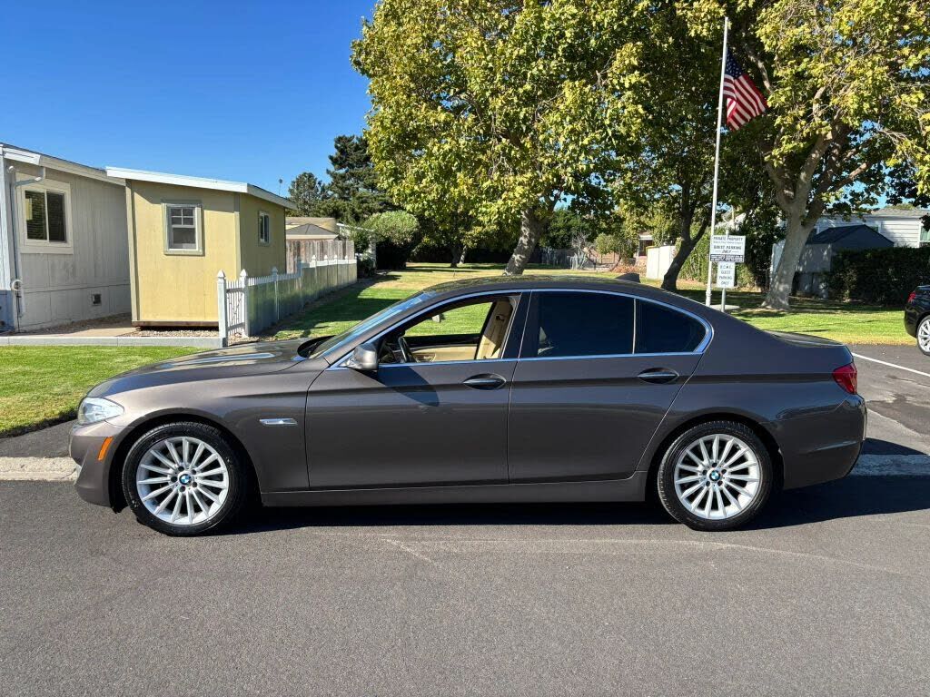 2011 BMW 5 Series