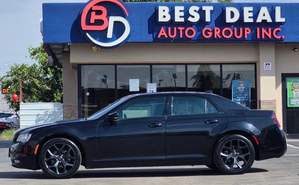 2023 CHRYSLER 300