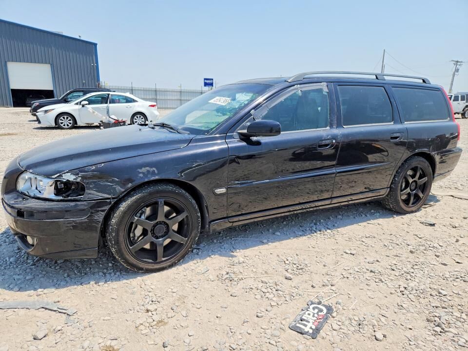 2005 VOLVO V70
