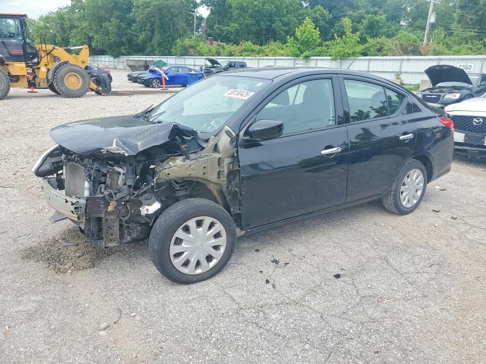 2018 NISSAN Versa