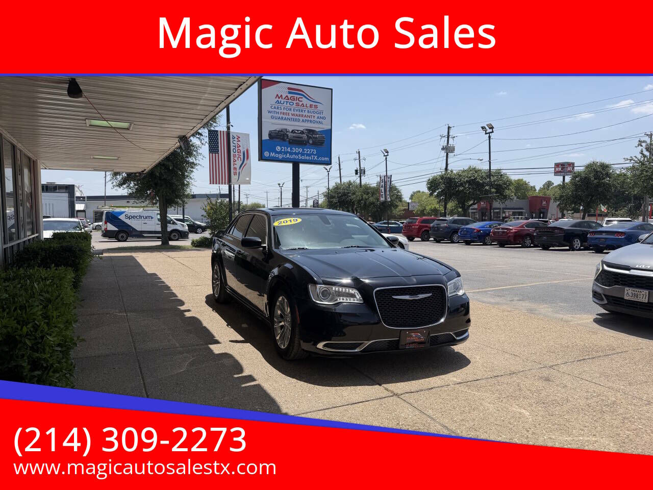 2019 CHRYSLER 300