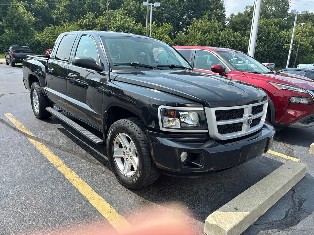 2010 DODGE Dakota