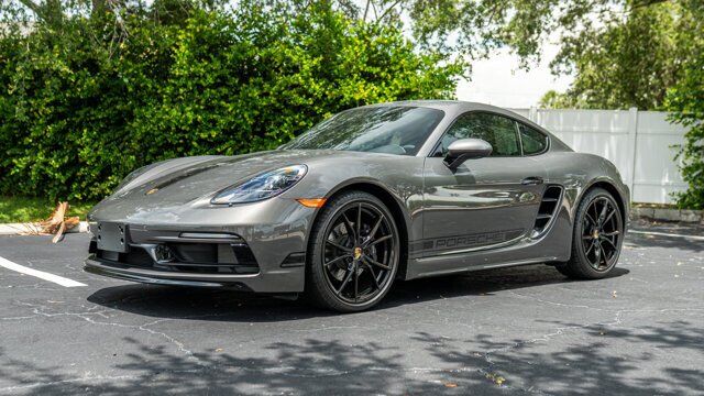 2025 PORSCHE 718