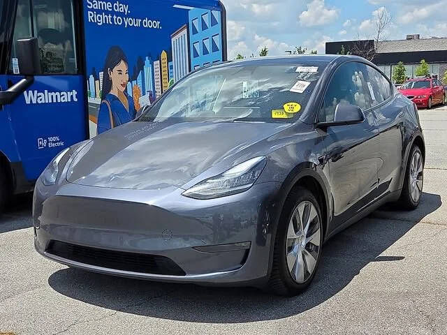 2023 TESLA Model Y