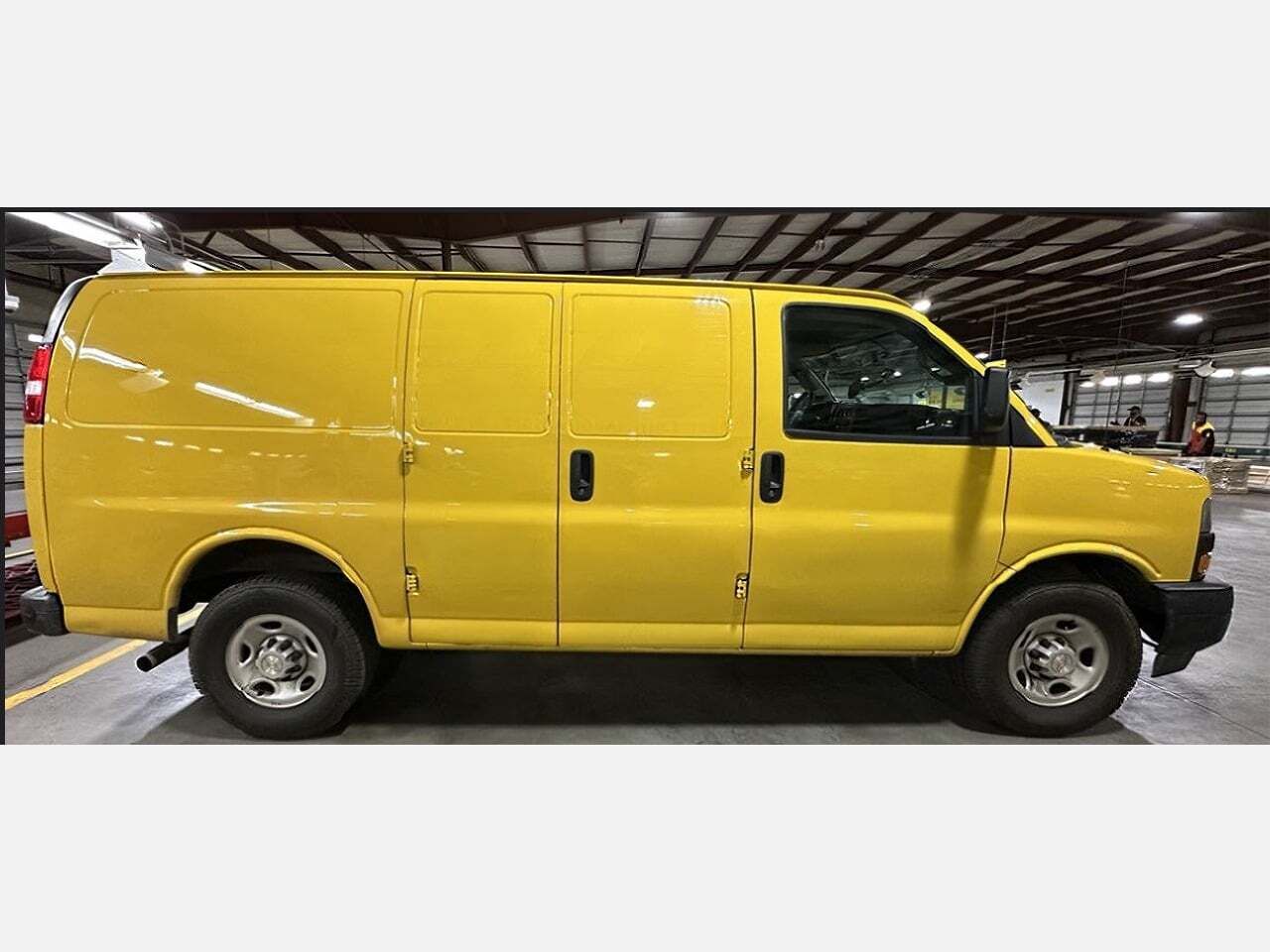 2021 CHEVROLET Express