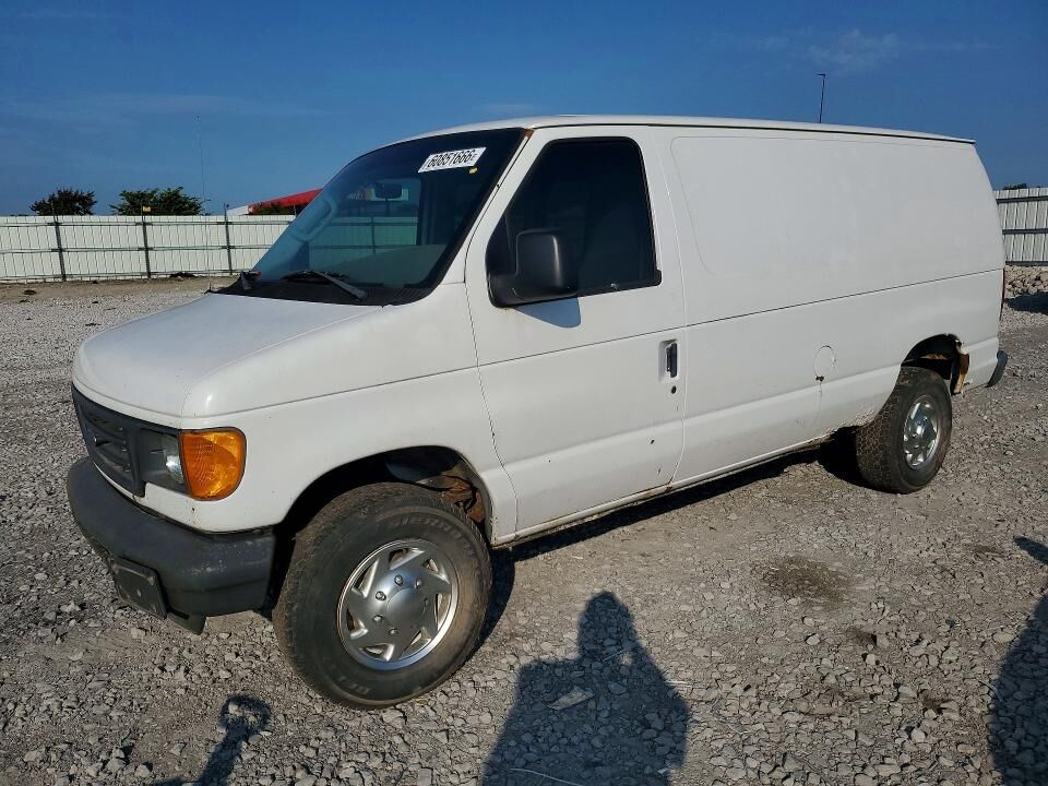 2005 FORD E-350
