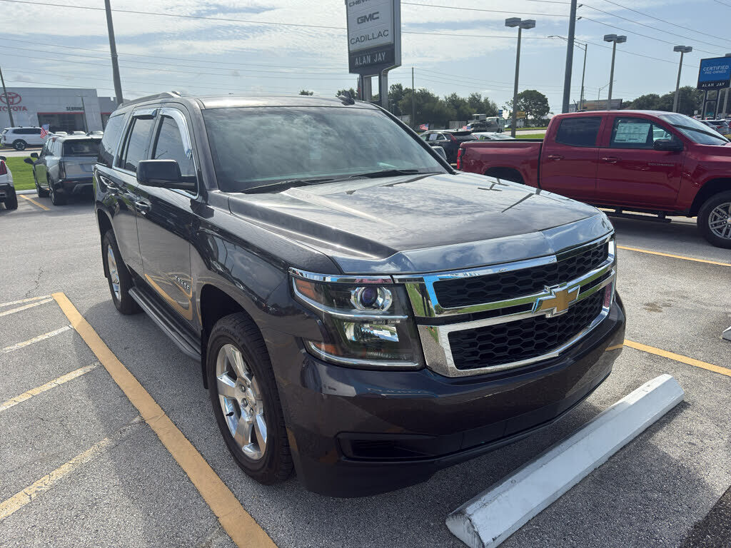 2017 CHEVROLET Tahoe